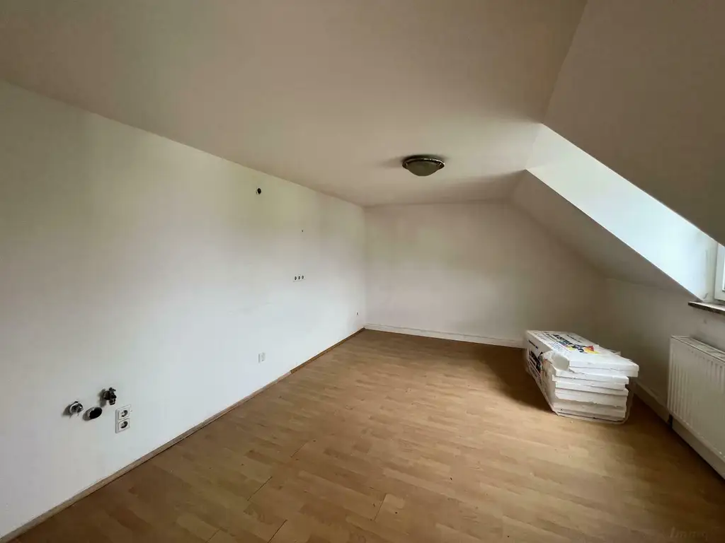 Gratkorn, Wohnung mit 3 extra Zimmer, möblierte Küche, Bad & Balkon  +Provisionsfrei+