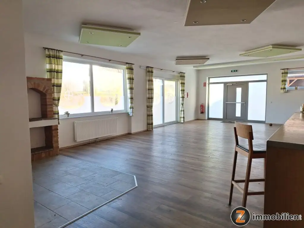 Wolfau: Zentral gelegene großzügige Liegenschaft zur Sofortübernahme