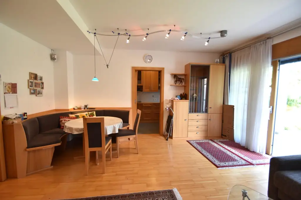 Eigentumswohnung mit Garten in zentraler Lage