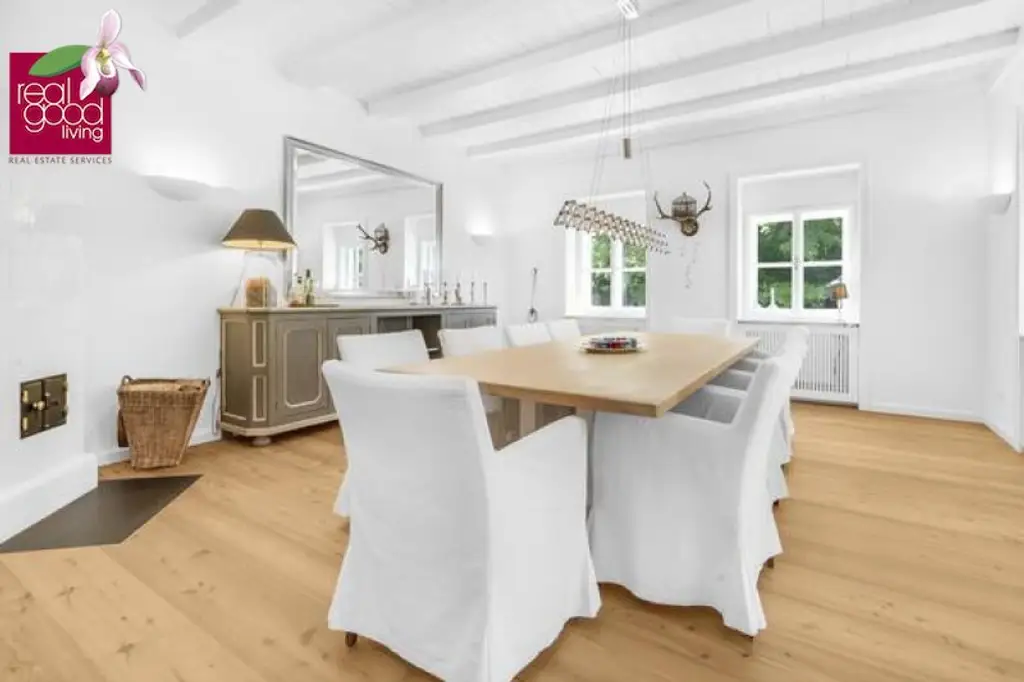 Zeitlose Eleganz im Wienerwald – Historische Villa mit Nebengebäuden  auf Traumgrundstück mit Outdoorpool und Waldsauna