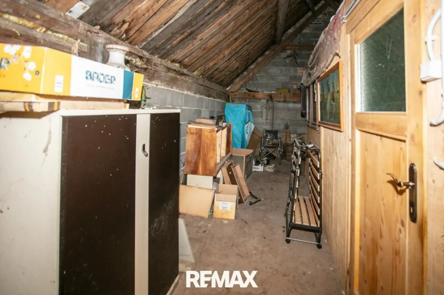 Altbau 4