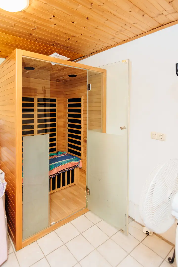 Saunaraum KG