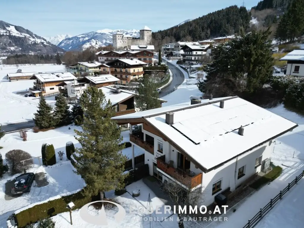 Living and Renting in the Heart of Kaprun – Exclusive Multi-Family House with Separate Apartment