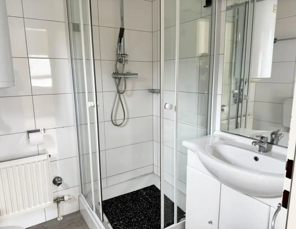 Nettes 2-Zimmer-Dachstudio