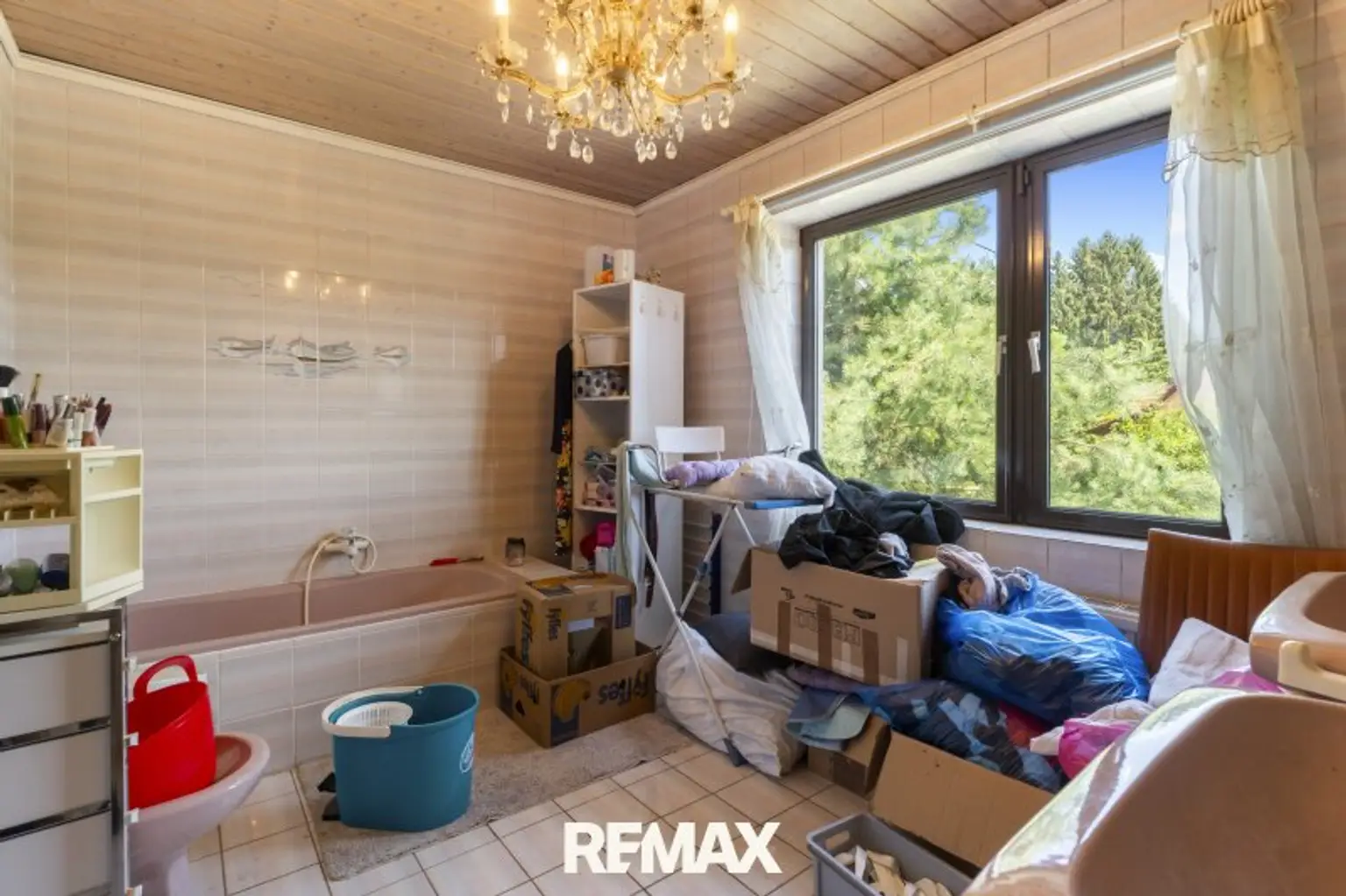 Badezimmer EG