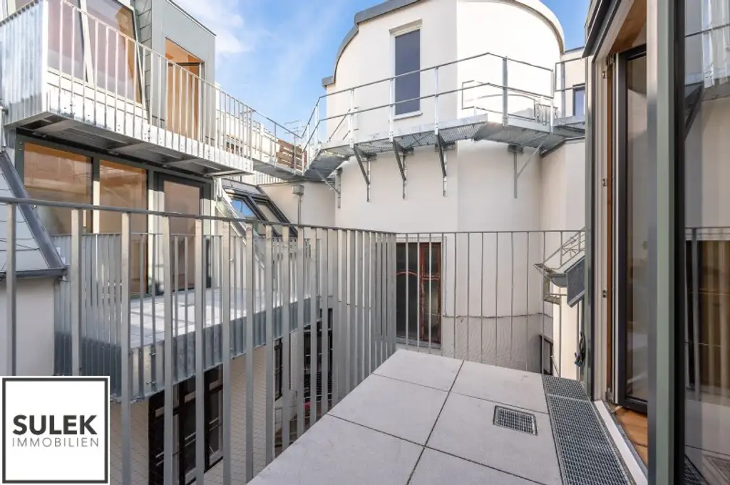 lichtdurchflutete und hochwertig ausgestattete Single-DG-Maisonette in der Czerningasse