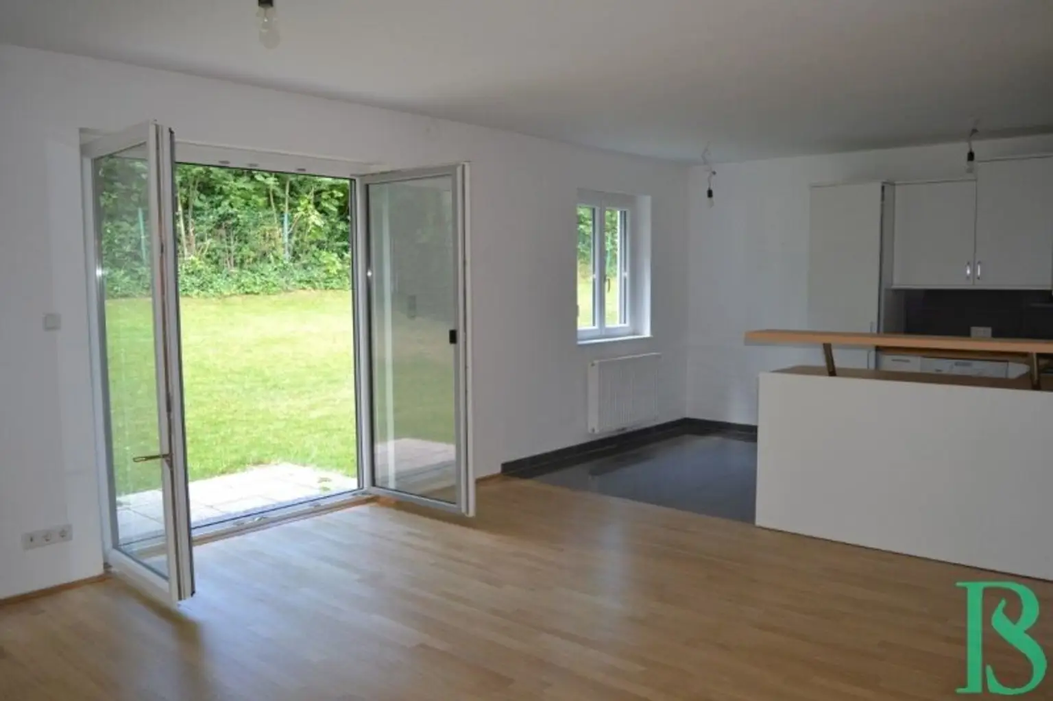 Exklusive Lage beim Küniglberg! Terrassenwohnung - Sonne, Wiese, Ruhe!