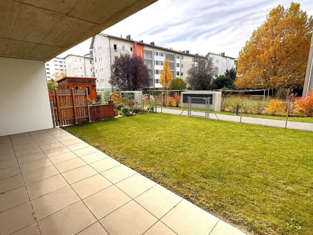 WUNDERSCHÖNER ERSTBEZUG MIT GARTEN UND SONNENTERRASSE