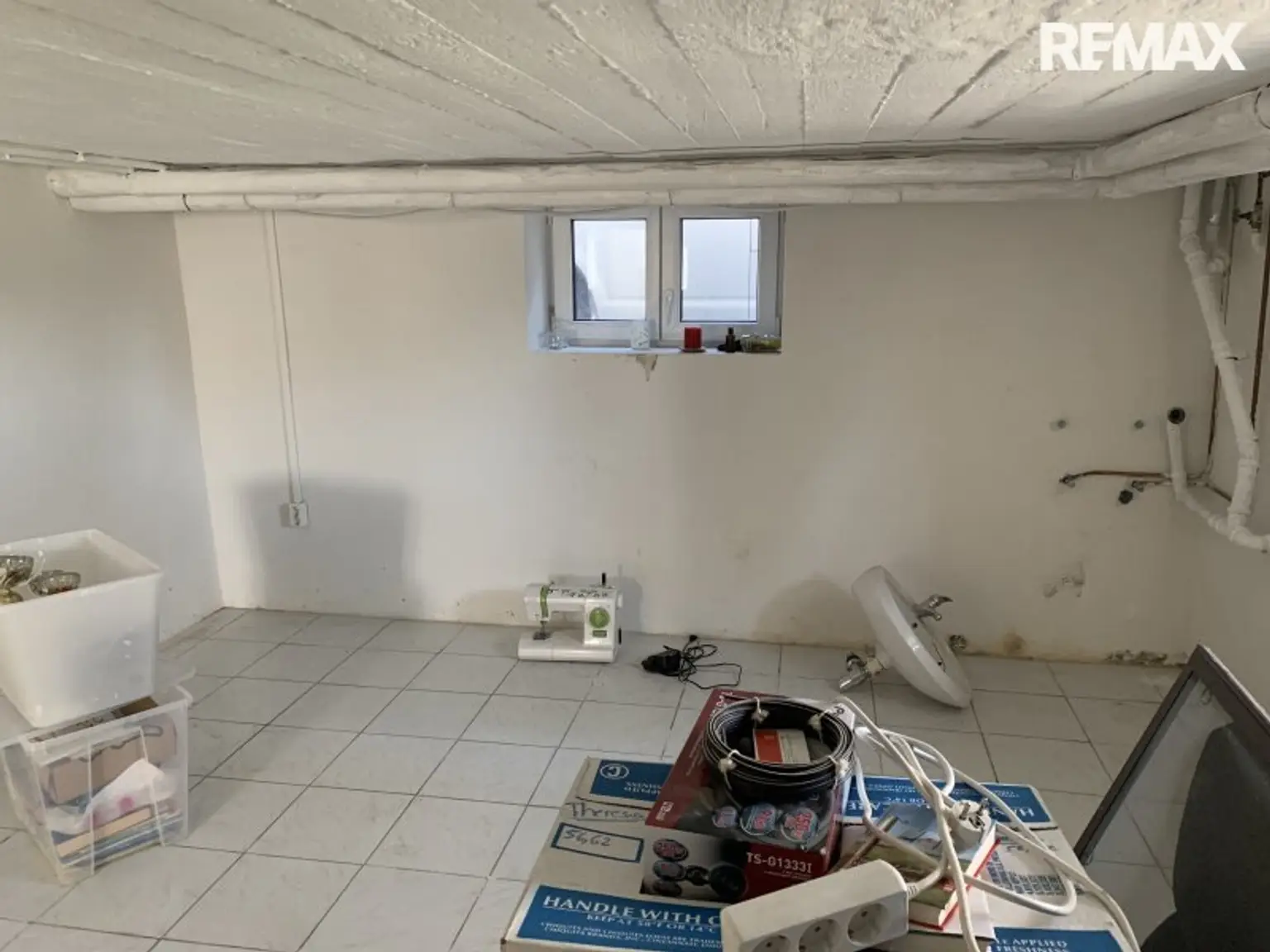 Charmantes Einfamilienhaus in Gloggnitz – Ihr neues Zuhause mit Garten und Garage!