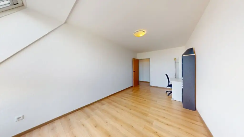 Terrasse mit Fernblick | zentral begehbar | Garage | Top-Anbindung