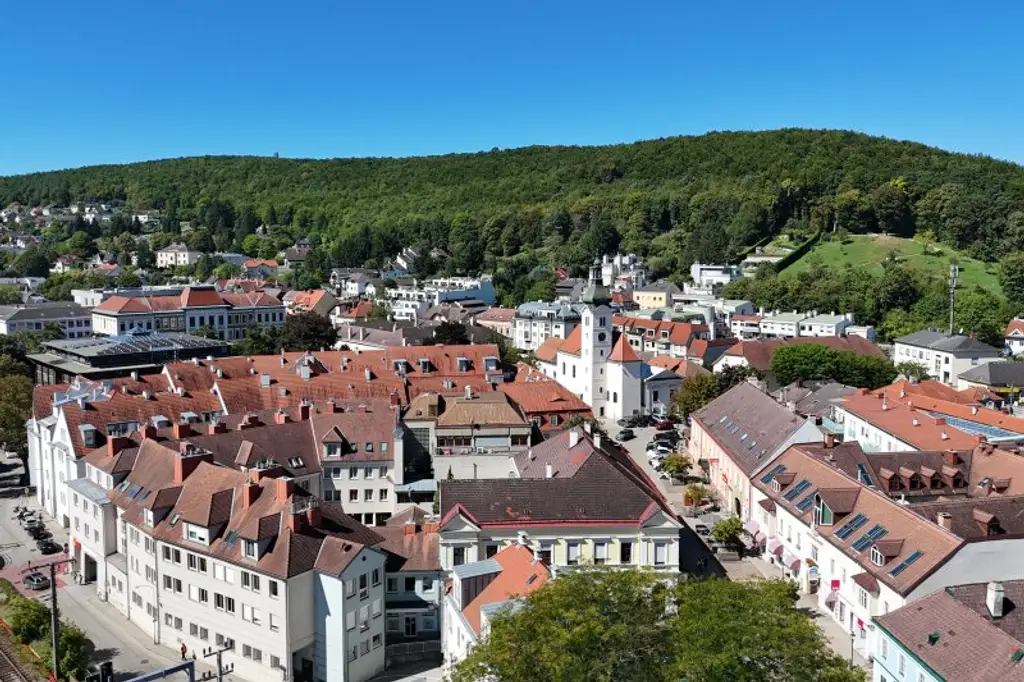 Über 4 % Rendite! Wohn- und Geschäftshaus / Zinshaus am Purkersdorfer Hauptplatz