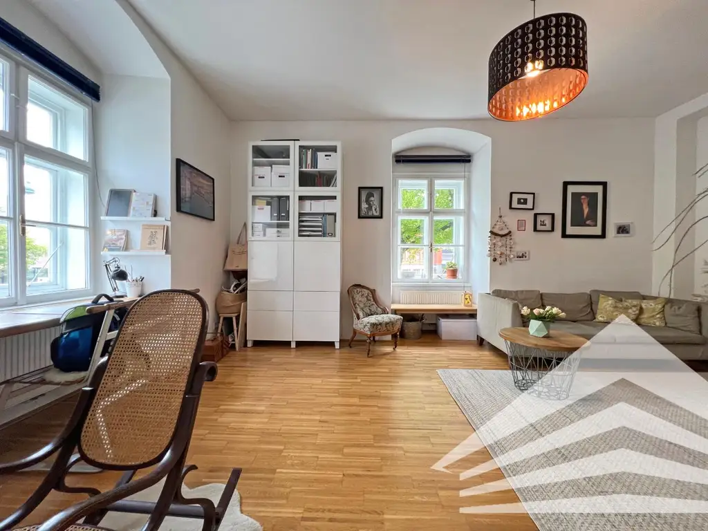 Stilvolle 3 Zimmer-Altbauwohnung mit DAN-Küche an der Donaulände