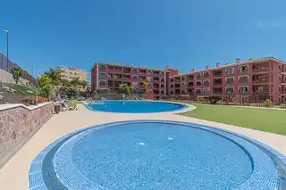 El-Mocan-Community-Pool-El-Palm-Mar-Tenerife-2