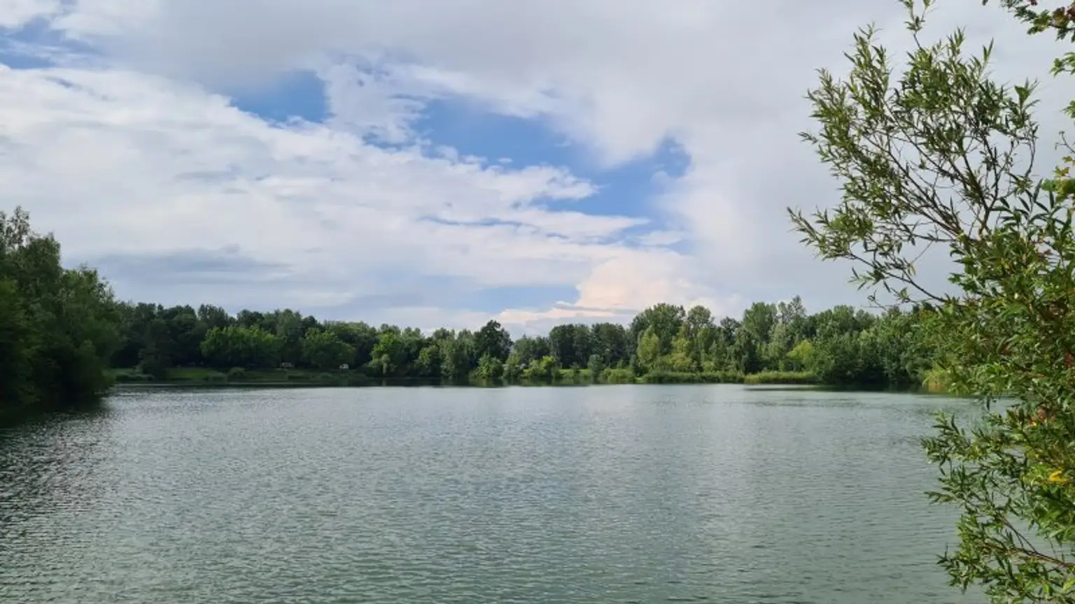 Besichtigungsmöglichkeit am Sonntag 3. August - Liebhaberobjekt: Freizeitgrundstück mit Wochenendhaus am Brandstätter See
