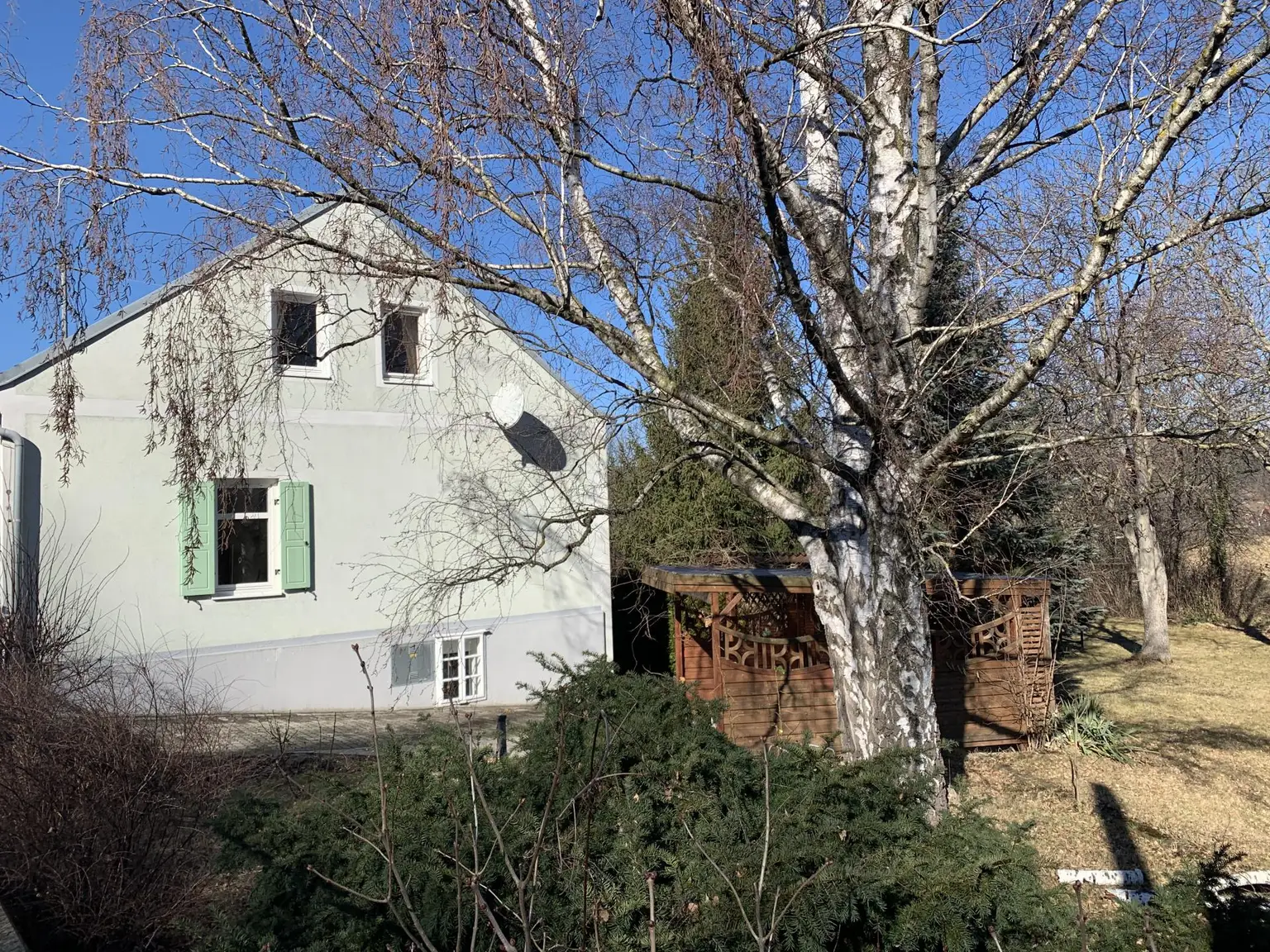 SUPERSCHNÄPPCHEN! Ihre Villa mit Charme, sofort bezugsfertig, neuwertig