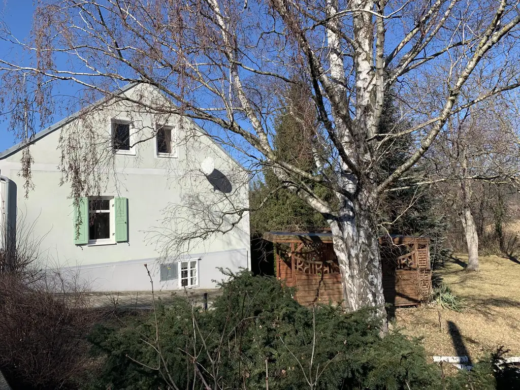 SUPERSCHNÄPPCHEN! Ihre Villa mit Charme, sofort bezugsfertig, neuwertig