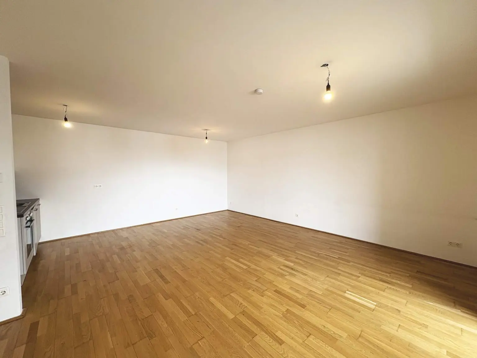 Q11 Leben in Simmering - 
Helle 3-Zimmer Wohnung mit Loggia und Deckenkühlung!