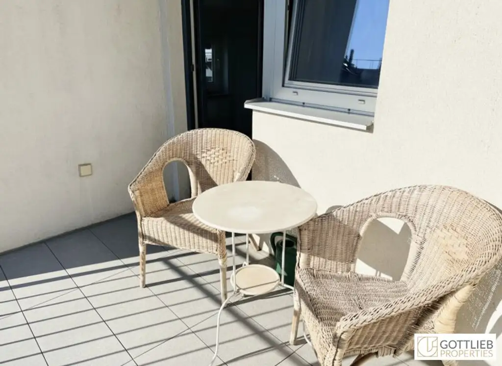 Grünruhelage nahe Arenbergpark! Teilmöblierte 2-Zimmer-Wohnung mit Loggia in Stockwerkslage