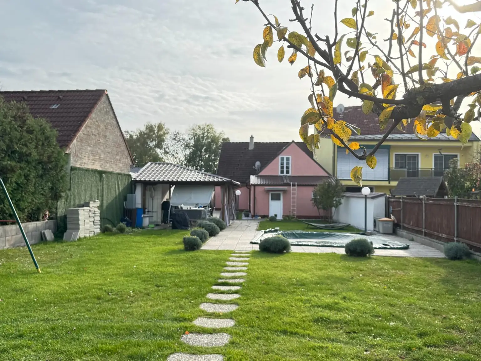 OPEN HOUSE! Charmantes Einfamilienhaus mit Pool
