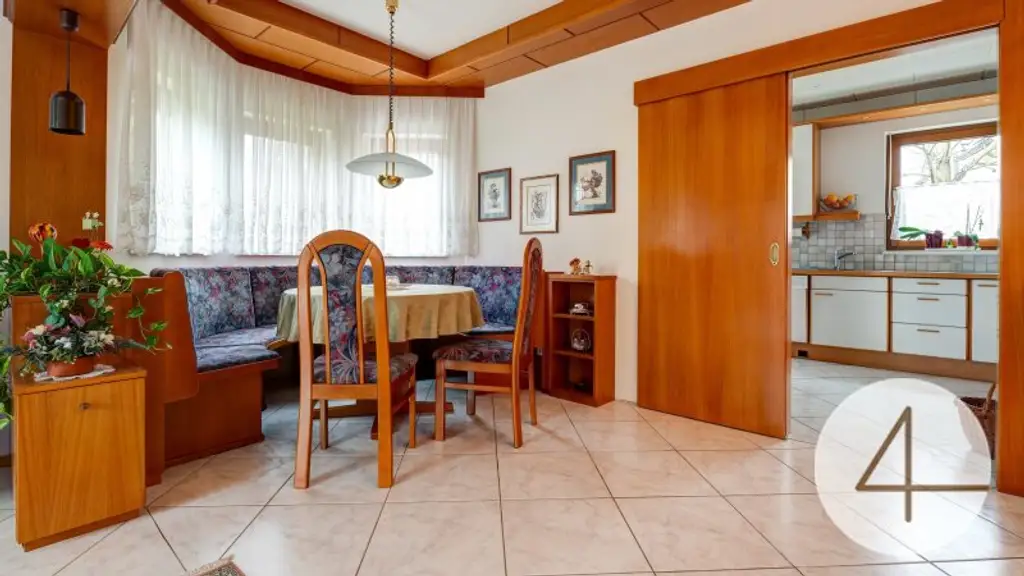 Attraktives, erstklassig gepflegtes Haus in Deutsch-Wagram