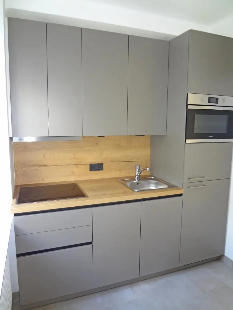 Sehr schöne Kleinwohnung – inkl. TOP Küche!