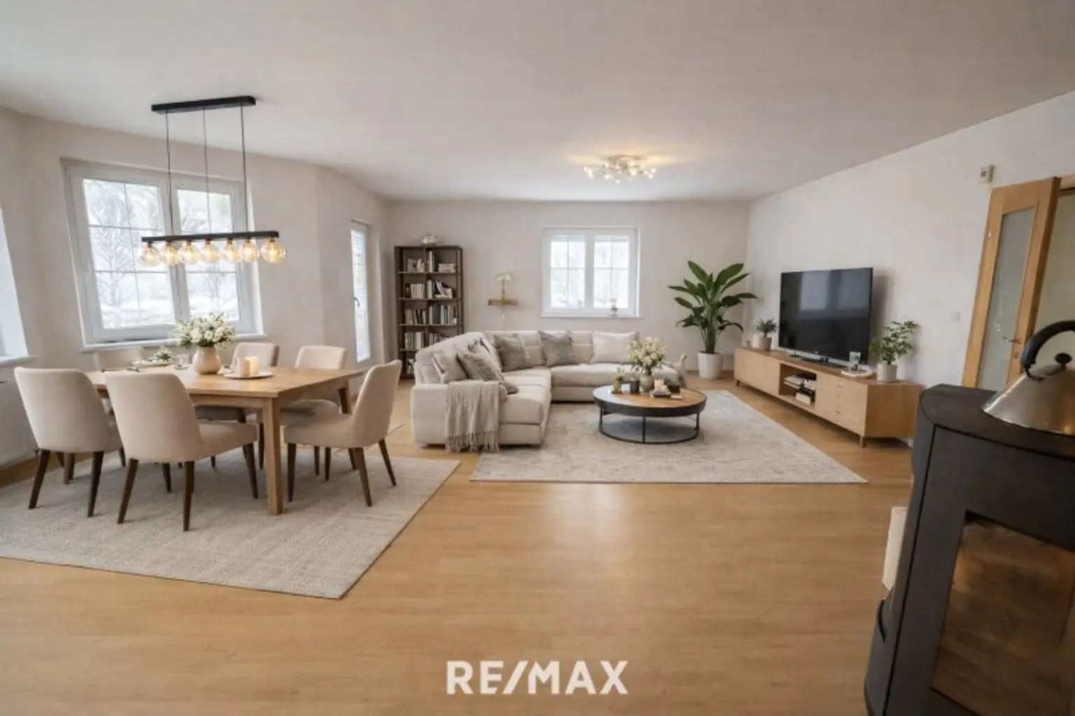 Wohnzimmer (virtuell eingerichtet)