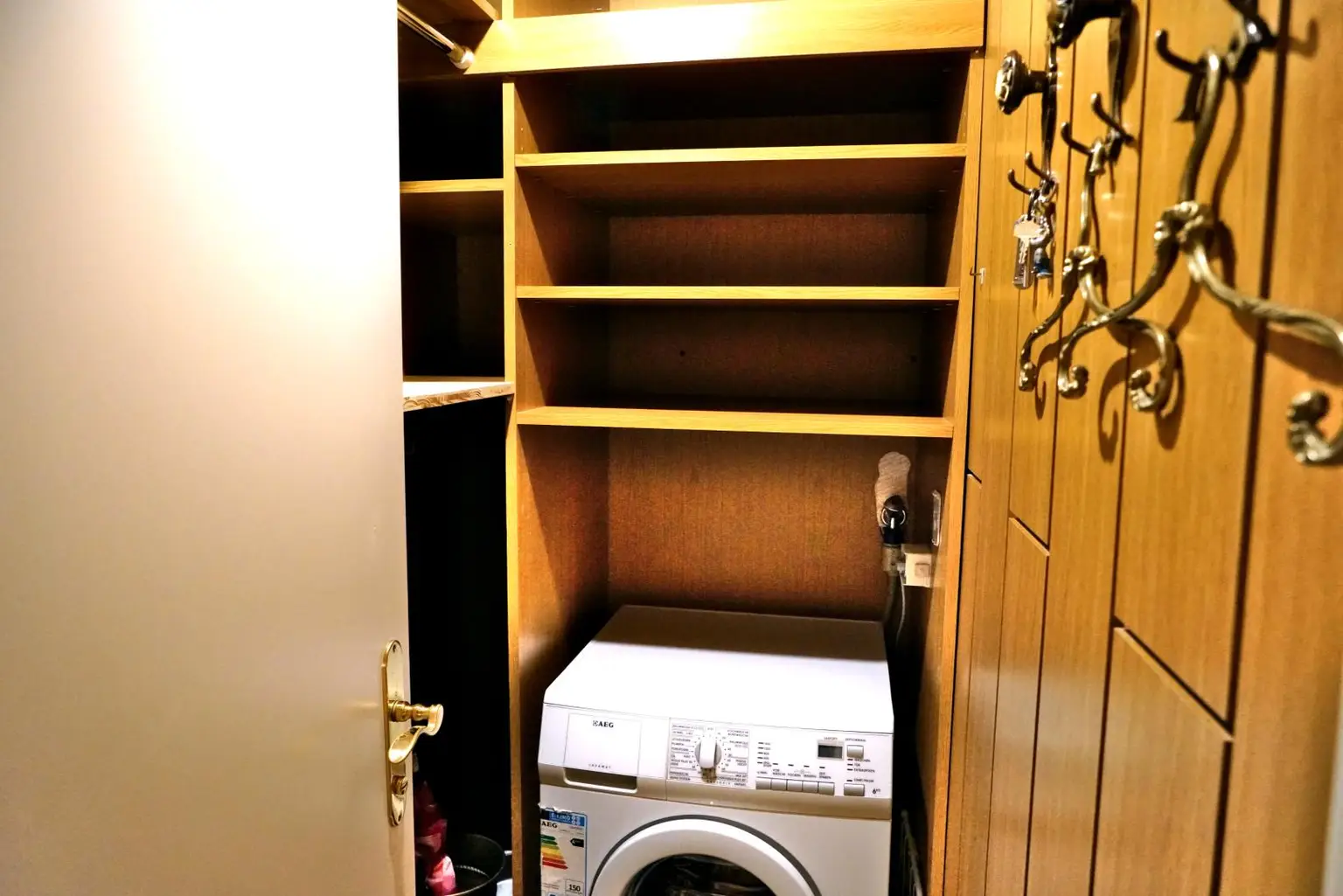 Preisreduktion! Berndorf bei Baden - Top-gepflegte 2 1/2 Zimmer-Wohnung mit Loggia!
