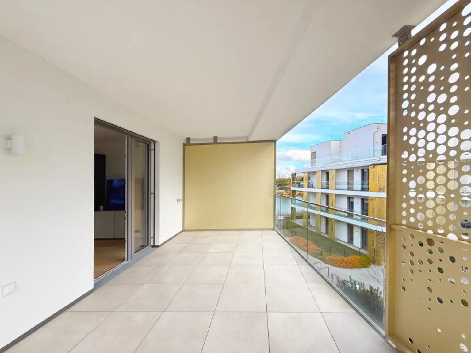 Luxuriöse Neubauwohnung zur Miete im „The Shore“ – Leben am Wasser