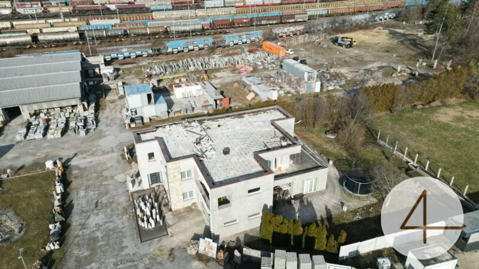 2 Gewerbehallen zur Vermietung ! 100m2 und 150m2 Lagerhallen Verfügbar