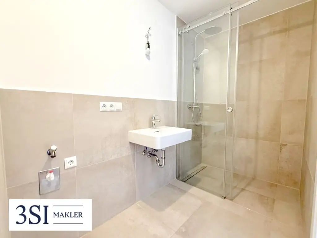 Eleganz & Komfort – moderne Dachgeschosswohnung mit Balkon & Premium-Design