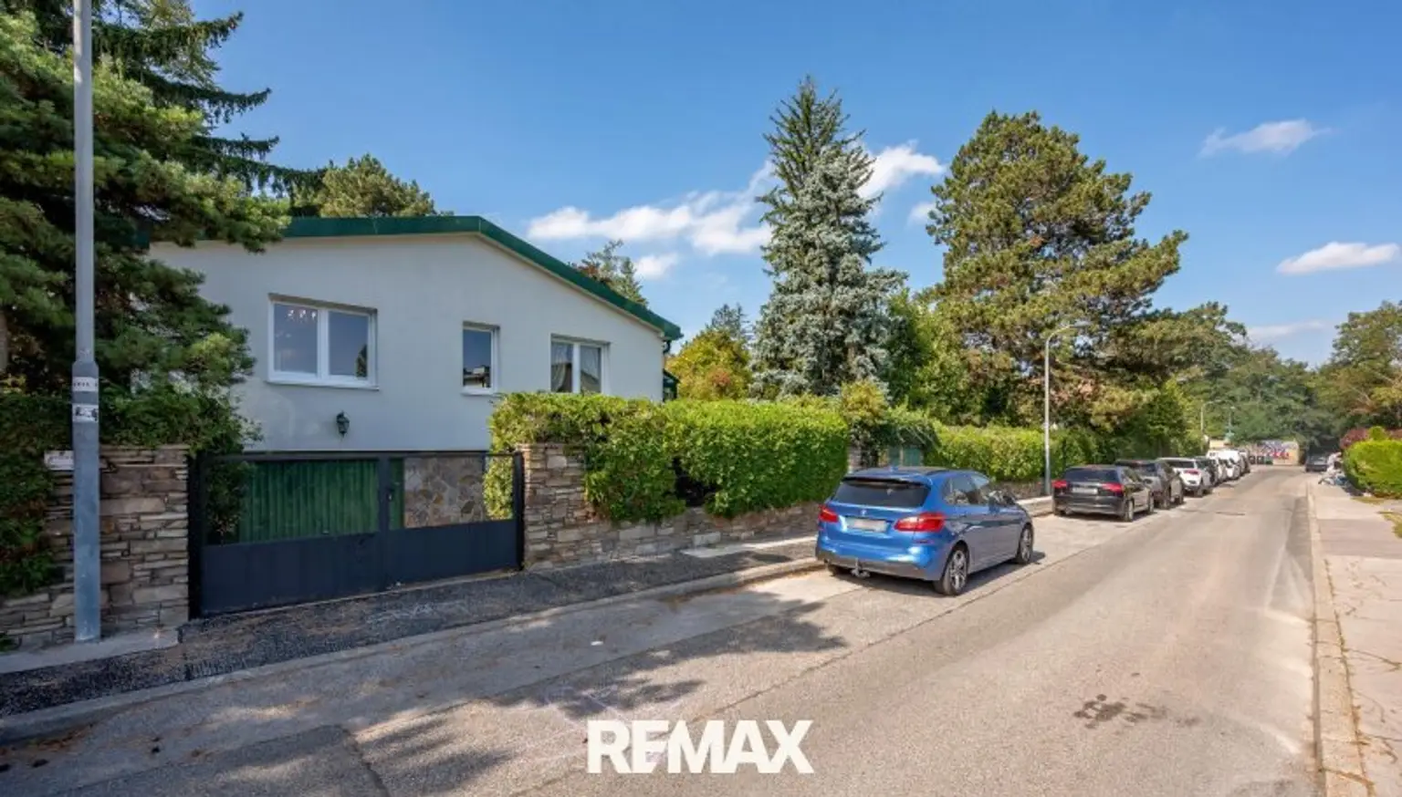 Haus Strassenansicht