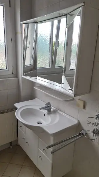 3 Zimmer-Wohnung mit Loggia und Einzelgarage in guter Lage