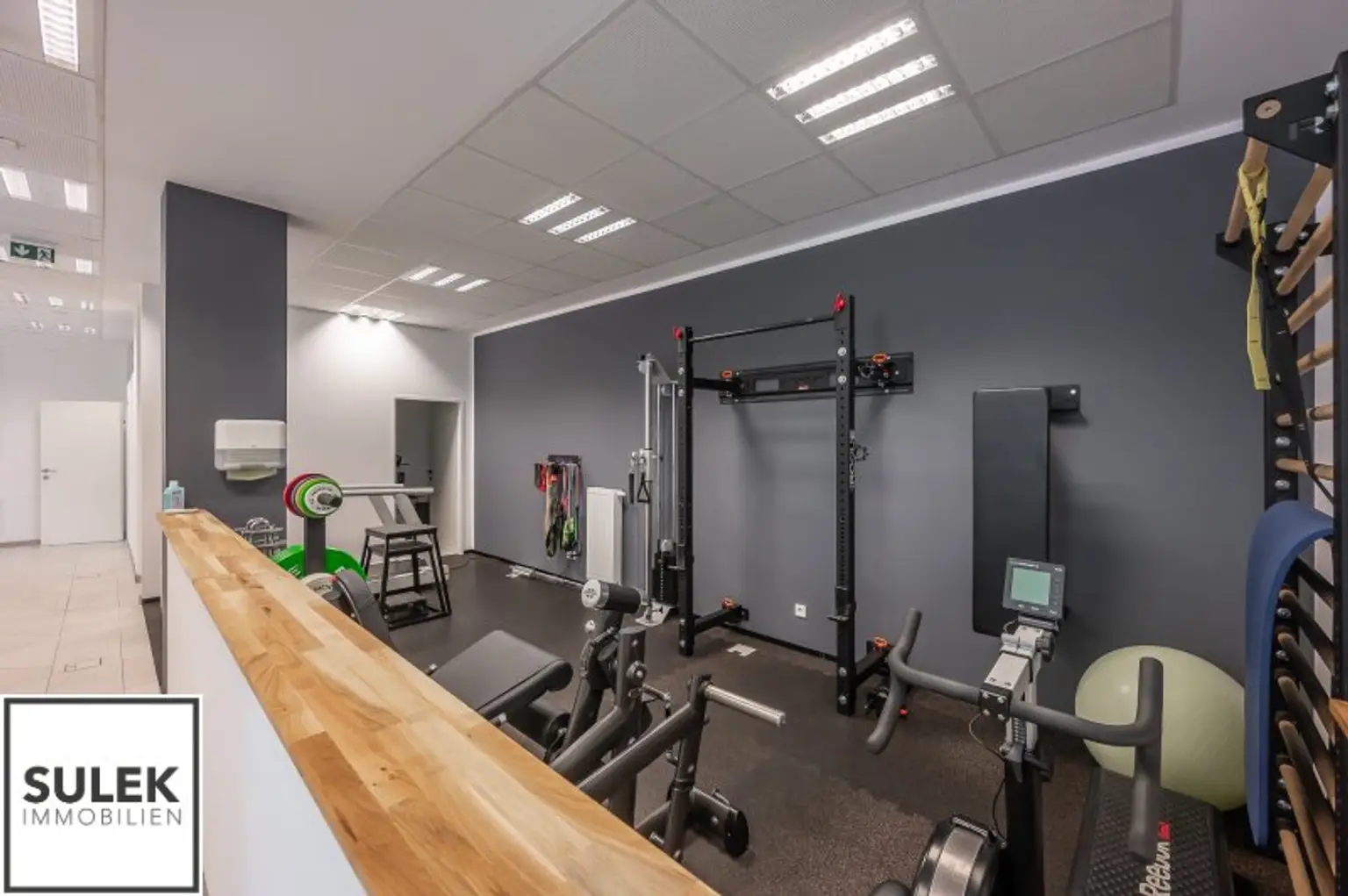 Ihr neuer Unternehmenssitz: Modernes Büro/ Praxisgebäude in Mödling mit Top-Anbindung