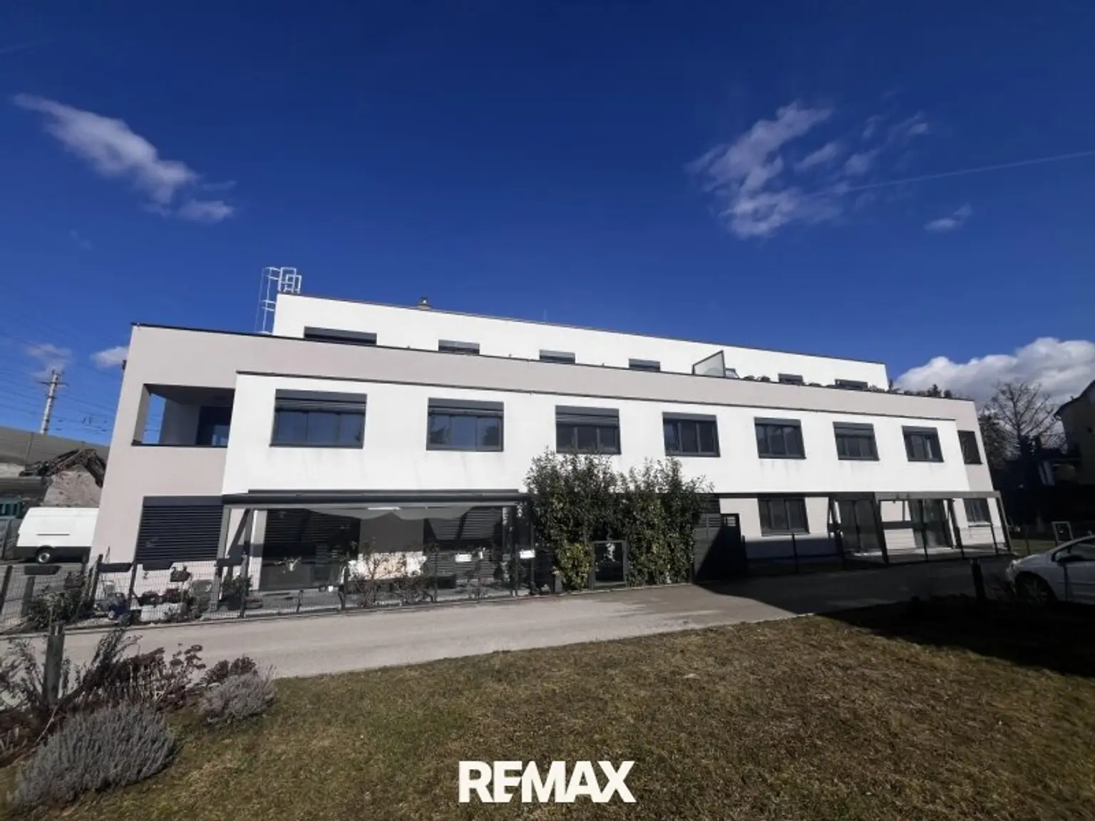 15 Haus_Seitenansicht