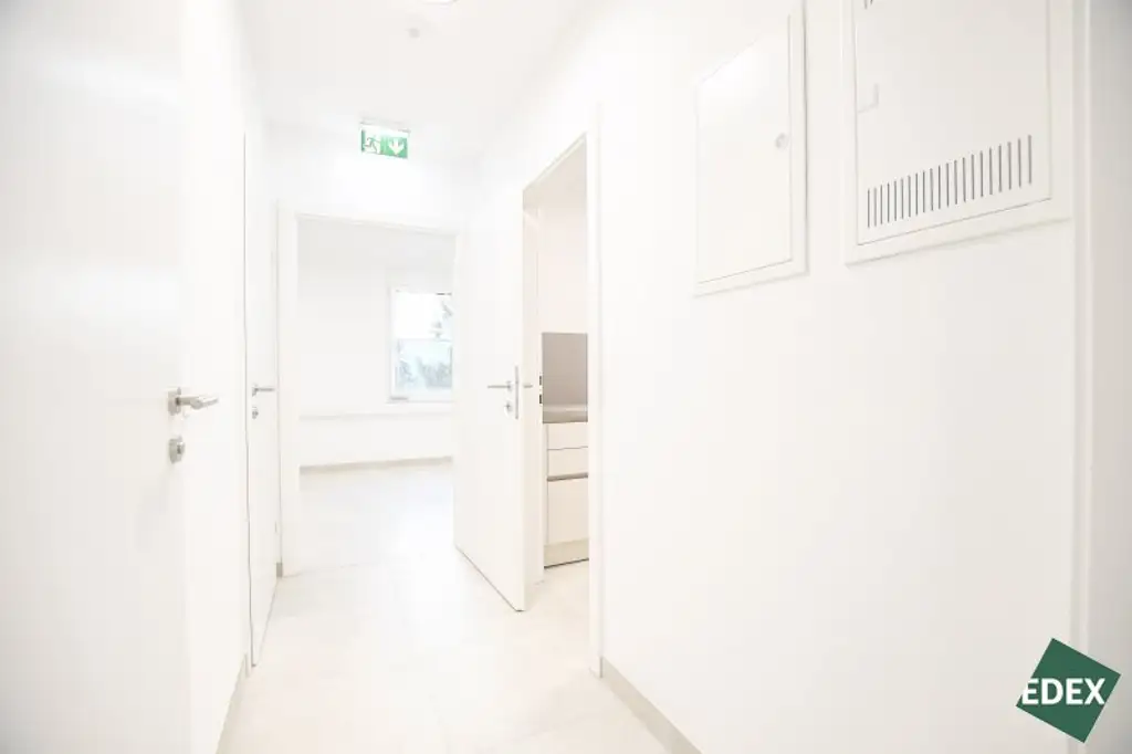 Top-Lage in Gersthof: Modernes 2-Zimmer-Büro mit Terrasse und Kühlung