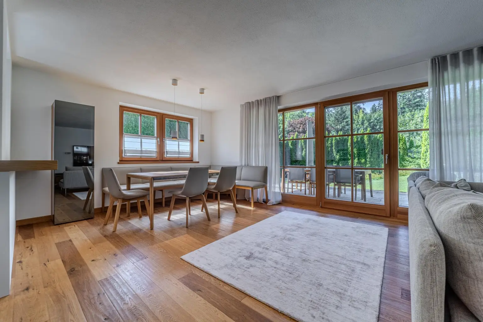 Schicke, exklusive Gartenwohnung in ruhiger Sonnenlage