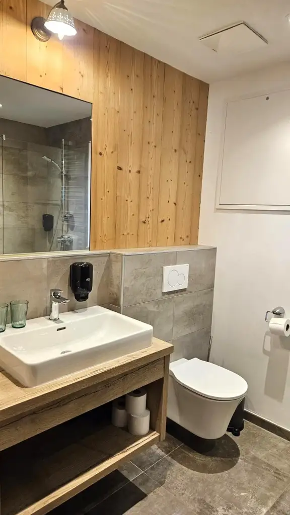 Perfekt aufgeteile kleine Penthouse Wohnung