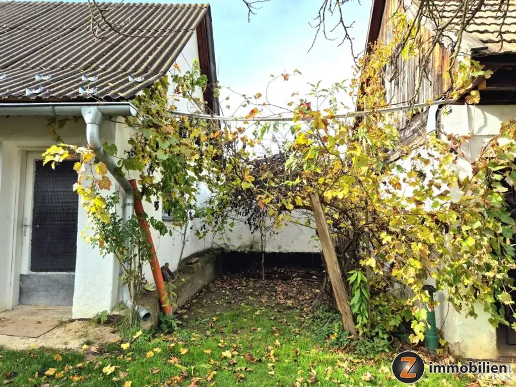 Kleines Landhaus mit Innenhof, ideal für Selbstversorger