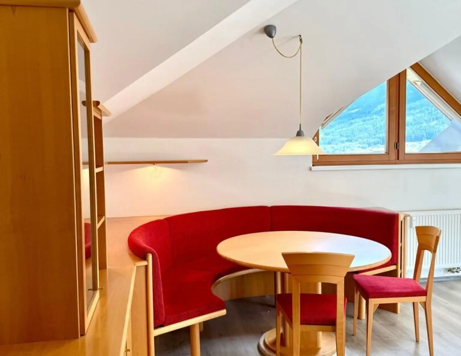 Super schöne 3-Zimmer-Dachgeschoßwohnung in ruhiger, zentraler Lage in Telfs