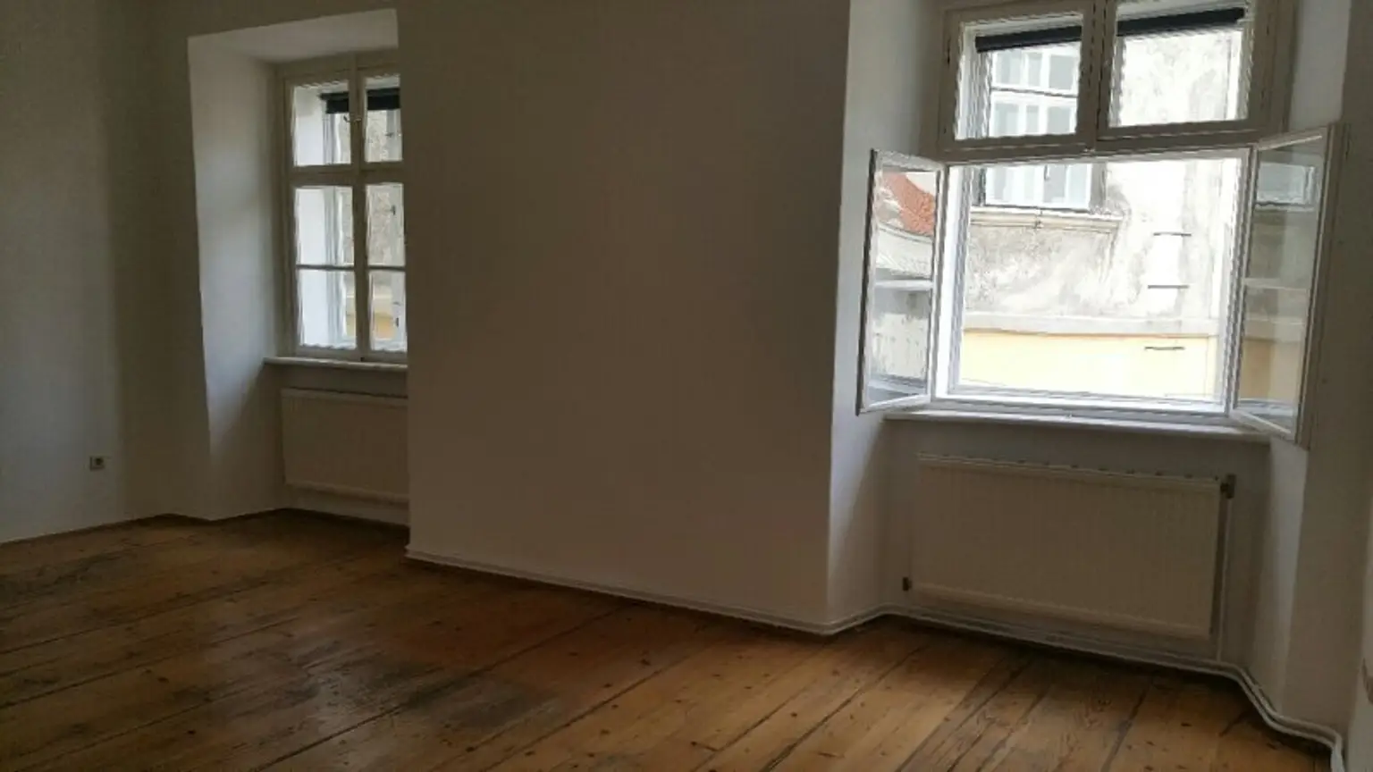 Kunst, Kultur, Citylife - charmante 3-Zimmer-Altbauwohnung bei Schwedenplatz!