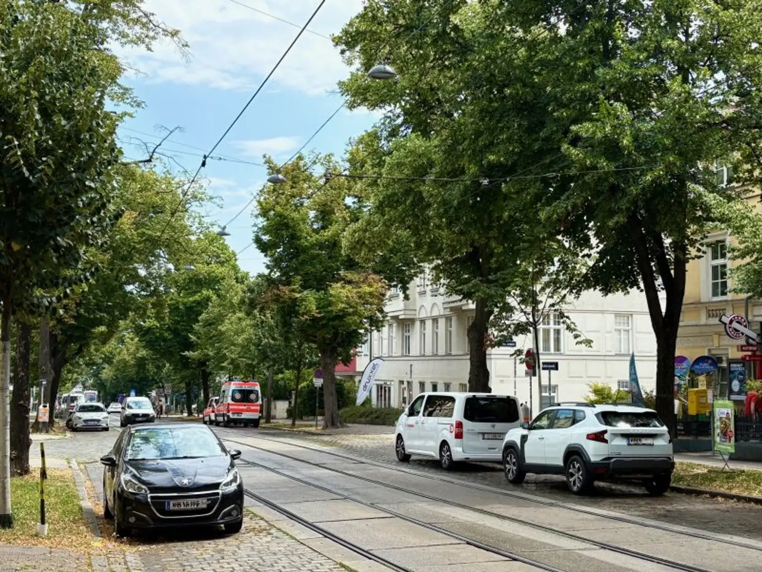 EIN TRÄUMCHEN! FRISCH SANIERT, HELL UND RUHIG MIT LOGGIA IM SCHÖNEN GERSTHOF