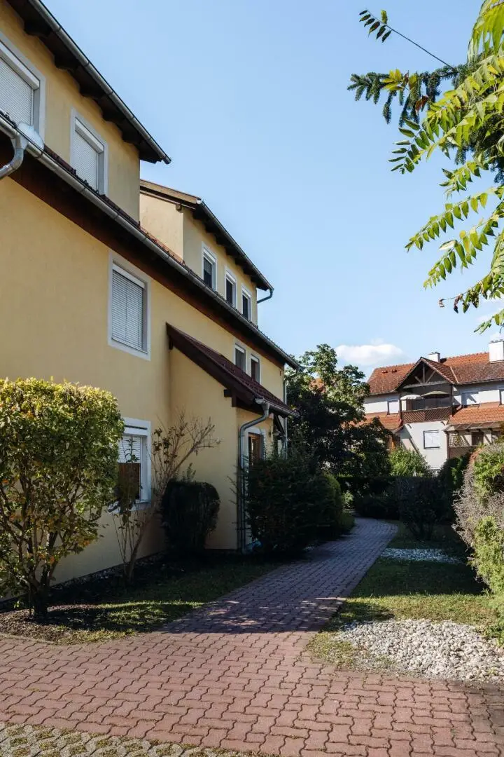 8435 Leitring/Leibnitz: Lichtdurchflutete Wohnung mit Westbalkon in ruhiger Stadtrandlage