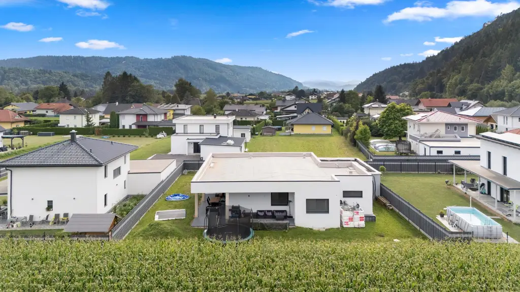 Modernes Wohnen auf einer Ebene: Ihr Traum-Bungalow mit Weitblick
