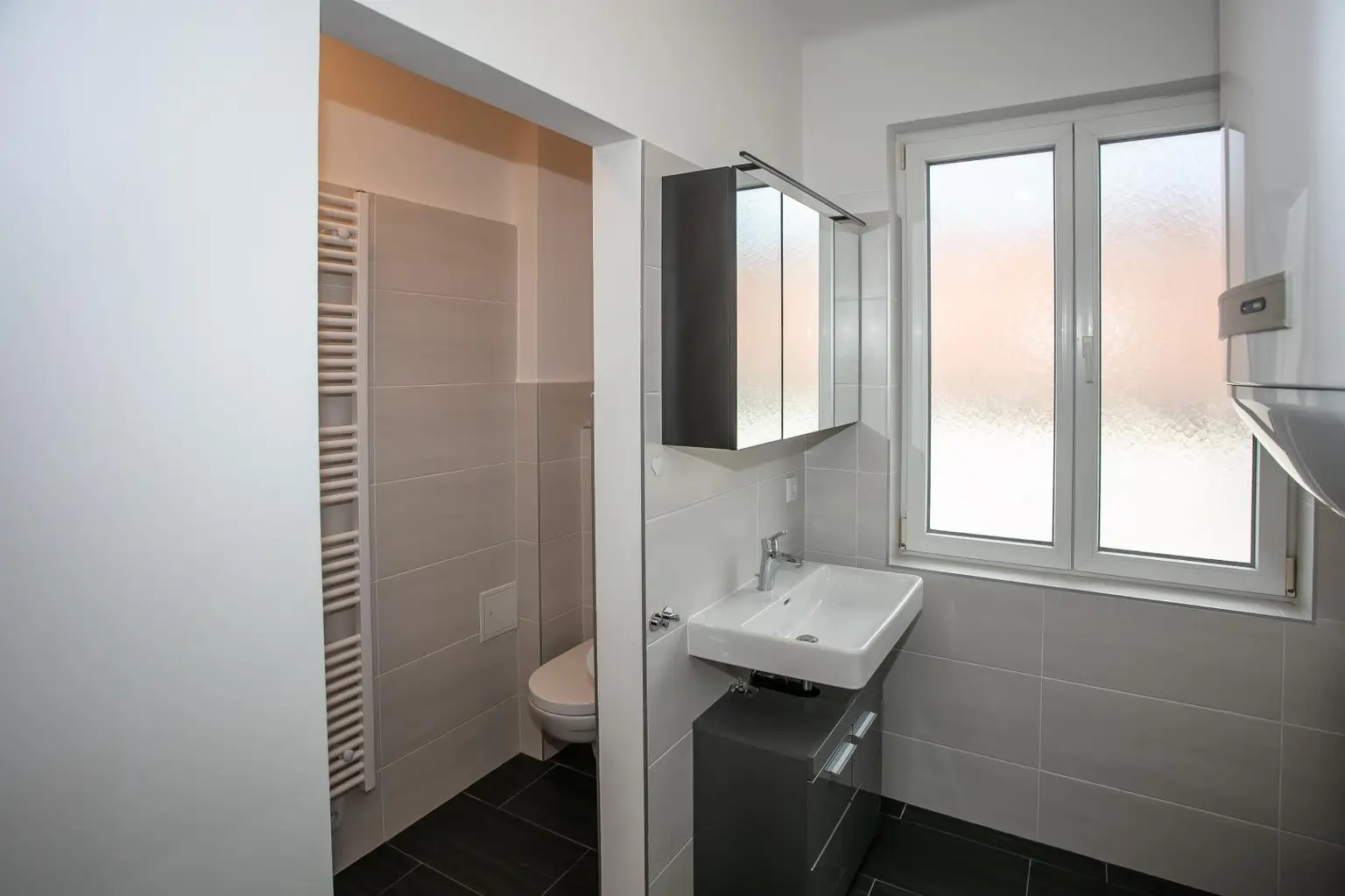 Badezimmer Ansicht 1