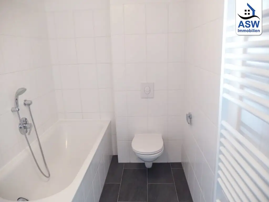 Schöne 2-Zimmer-Maisonettewohnung mit großzügiger Dachterrasse