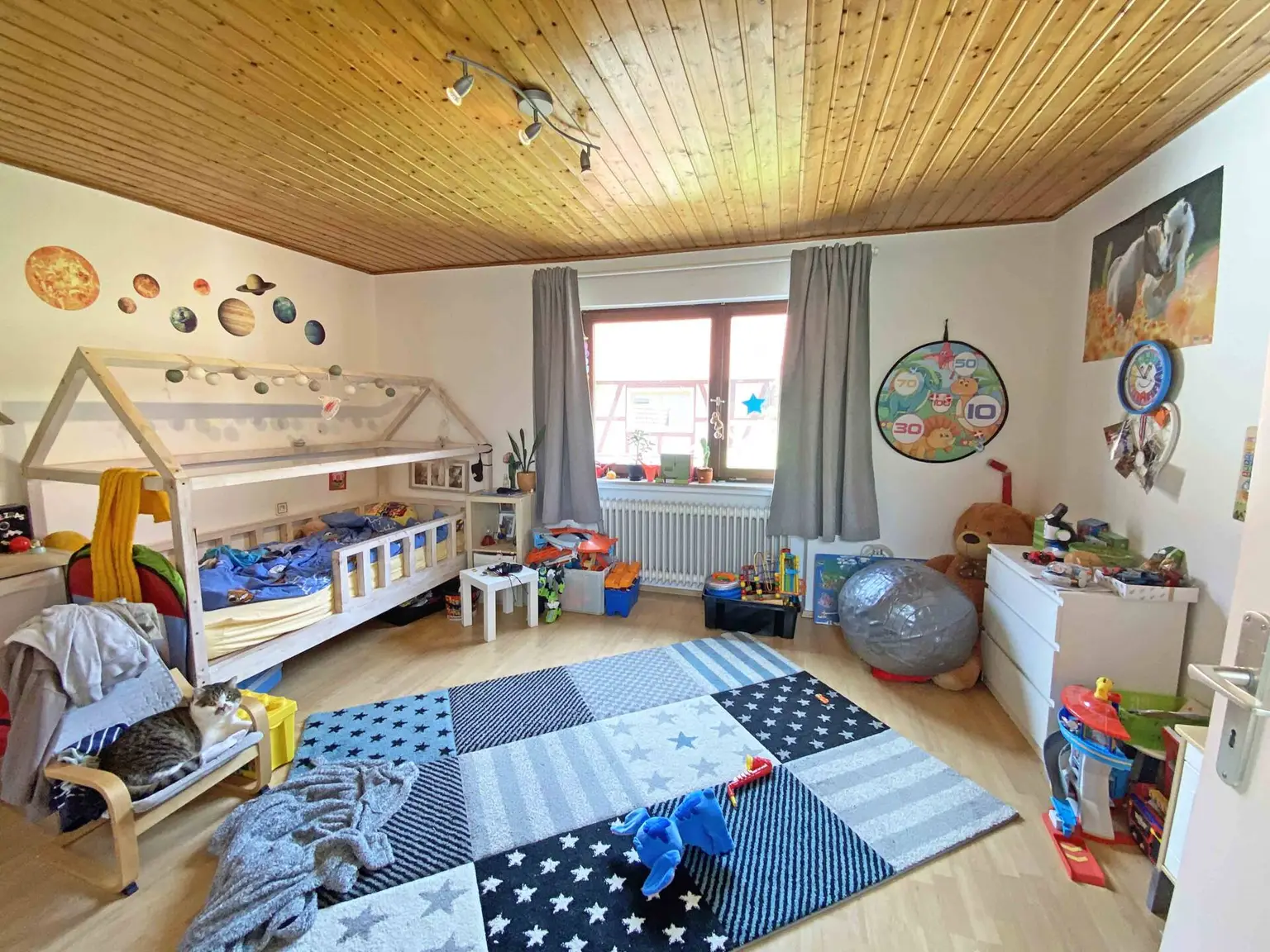 Wohnung_Hof_Kinderzimmer