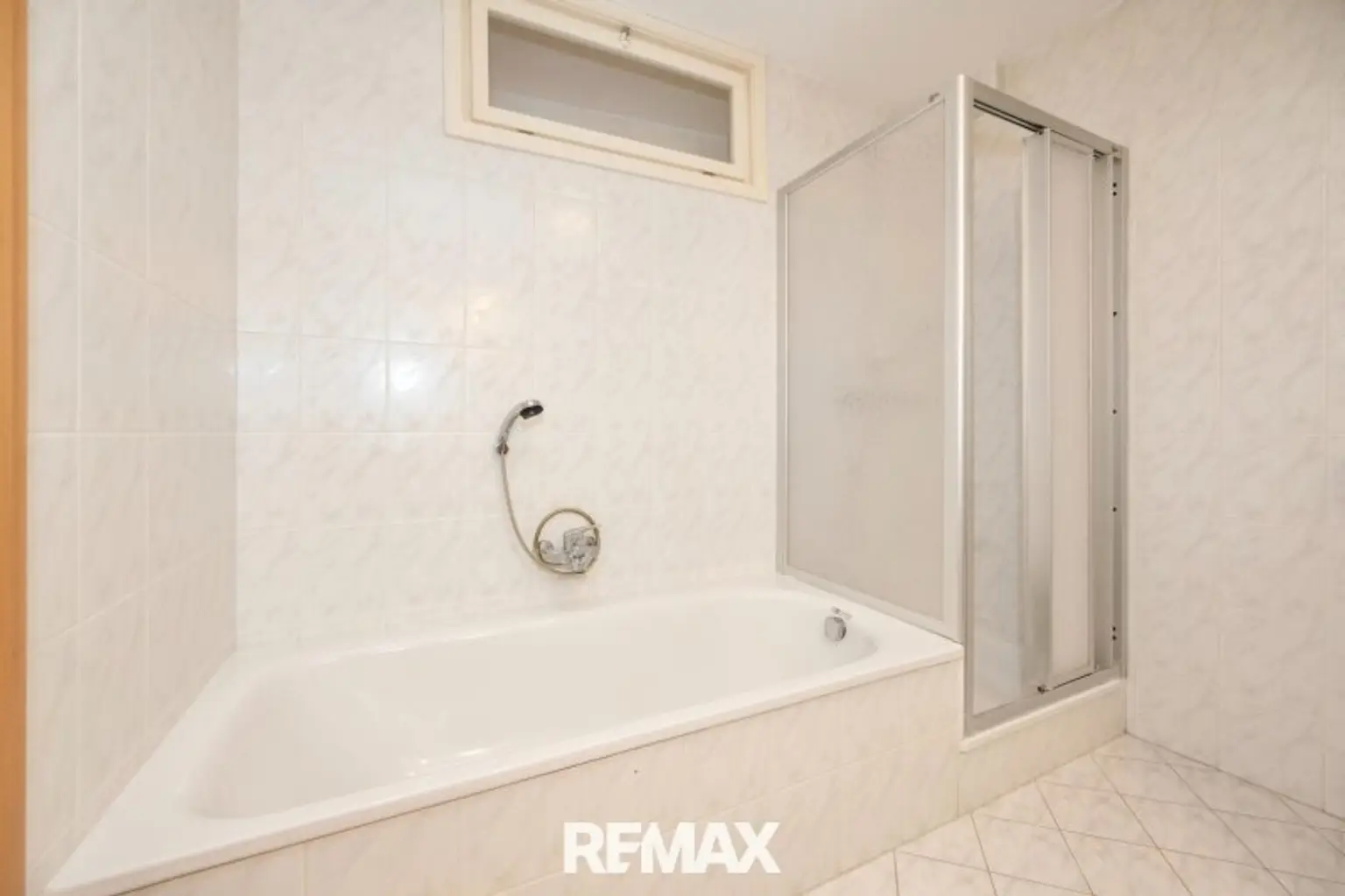 Badezimmer 1