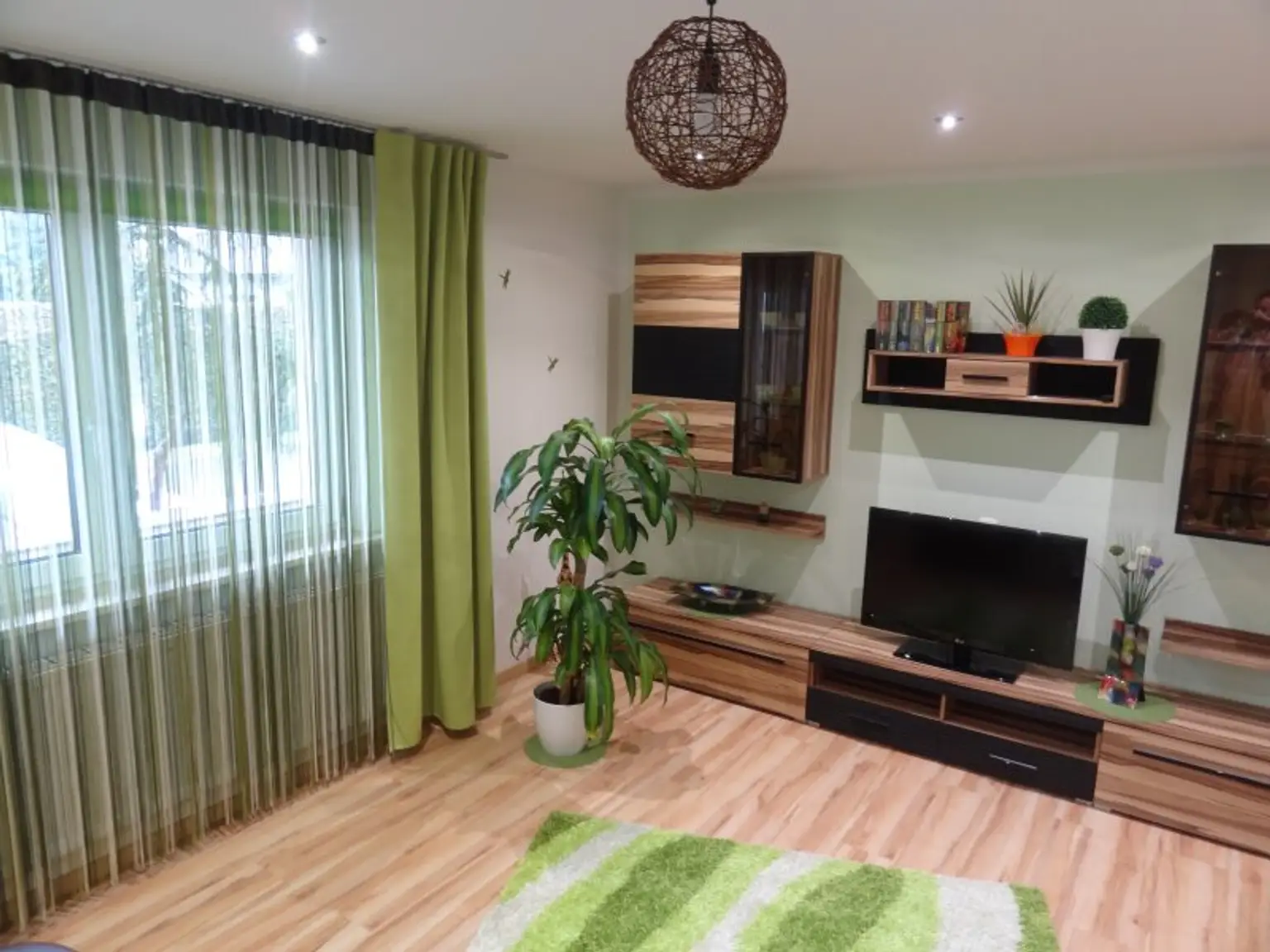 Wohnzimmer im EG