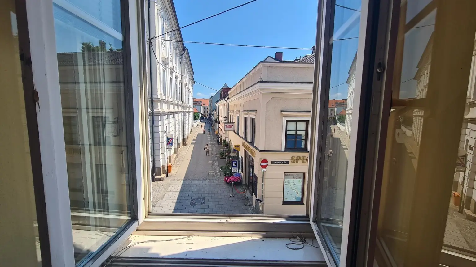 Aussicht von Zimmer 2 in die Bischofstraße