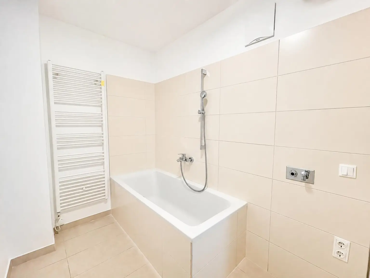 12 Badezimmer